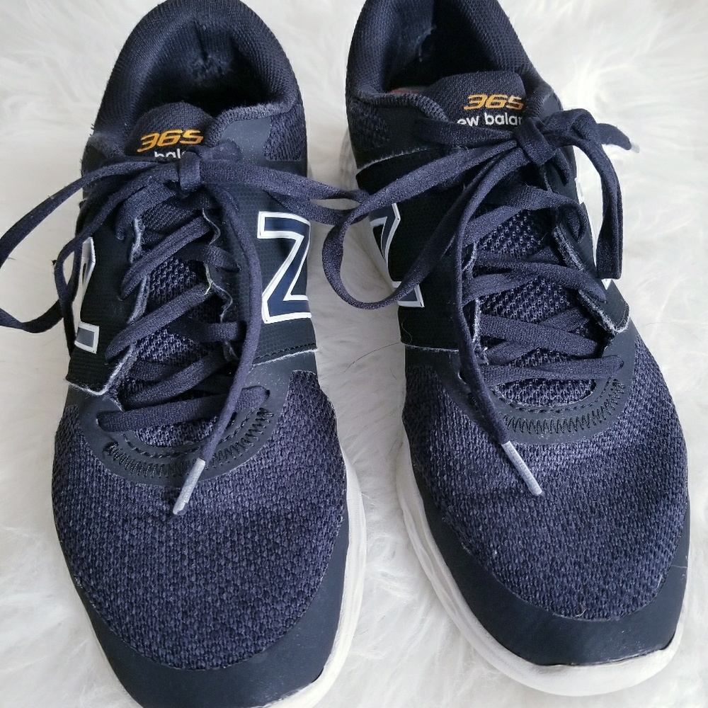 New balance  WOMEN'S 7
